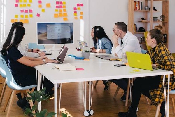 Les astuces pour un lancement réussi d'une start-up informatique