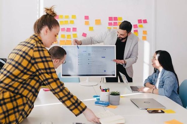 Comment développer et commercialiser un logiciel SaaS pour les entreprises ?