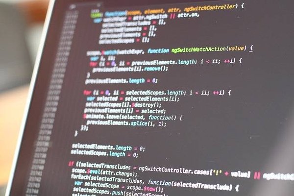 Comment choisir le meilleur logiciel de sauvegarde pour votre entreprise : critères de sélection et comparaison des options